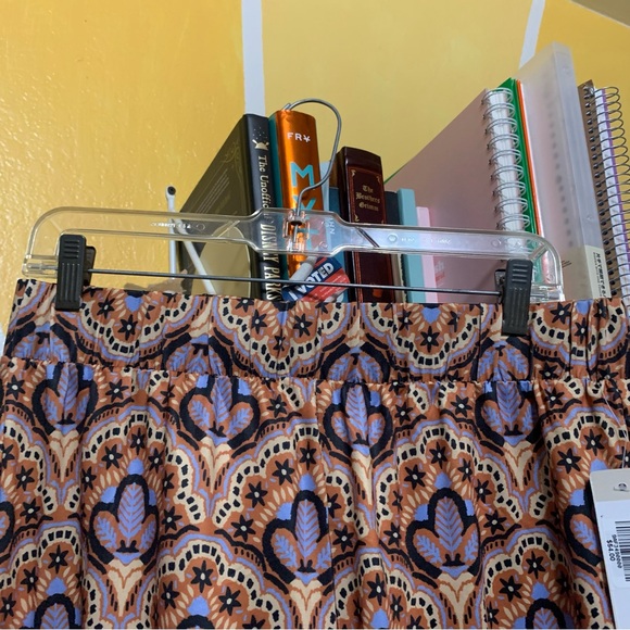 NWT Sunny Leigh Multi Print Lounge Set Size Medium - Picture 4 of 13